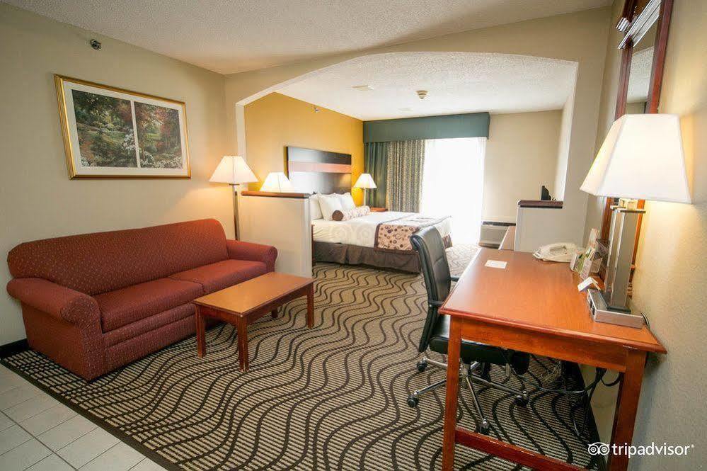La Quinta Inn By Wyndham Sandusky Near Cedar Point Exteriér fotografie