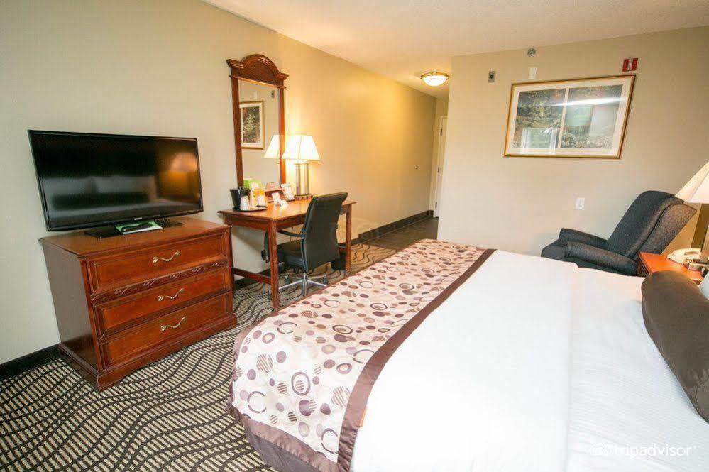La Quinta Inn By Wyndham Sandusky Near Cedar Point Exteriér fotografie
